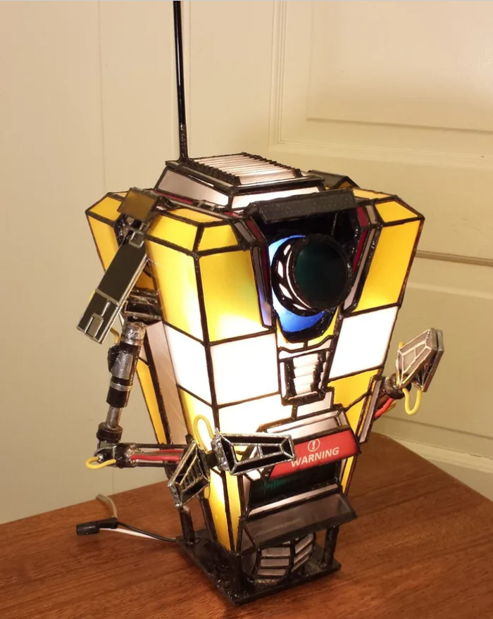 Vale, ahora yo también quiero que Claptrap ilumine mi salón 🤖