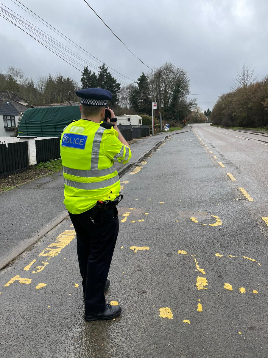 KentSpecials's tweet photo. Our #SCNorth officers are out on #A249 #ChestnutStreet conducting speed checks following complaints from residents. Its 30 for a reason @KentPoliceSwale @KentHighways aw https://t.co/PSIy9JQaBh