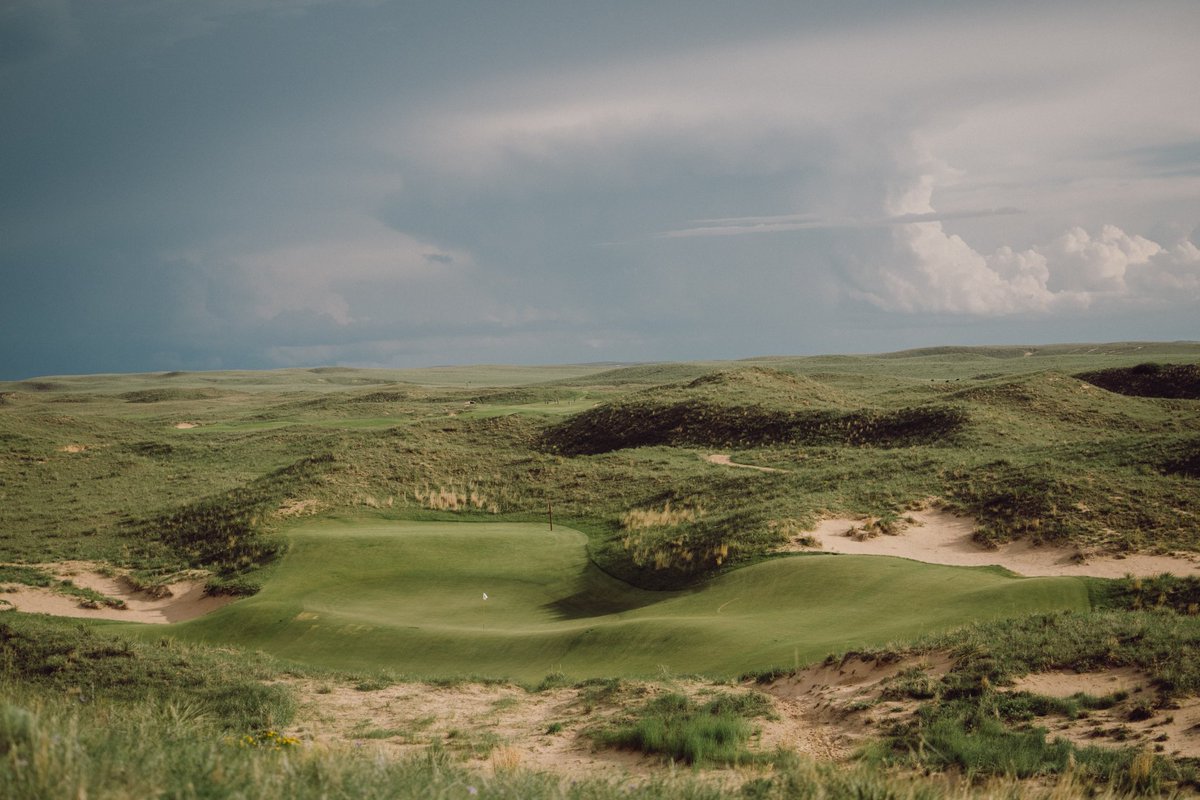 GolfersJournal's tweet photo. Bowl season at Ballyneal. 

📷 x @Hafe_Life https://t.co/dqp4D9aooO