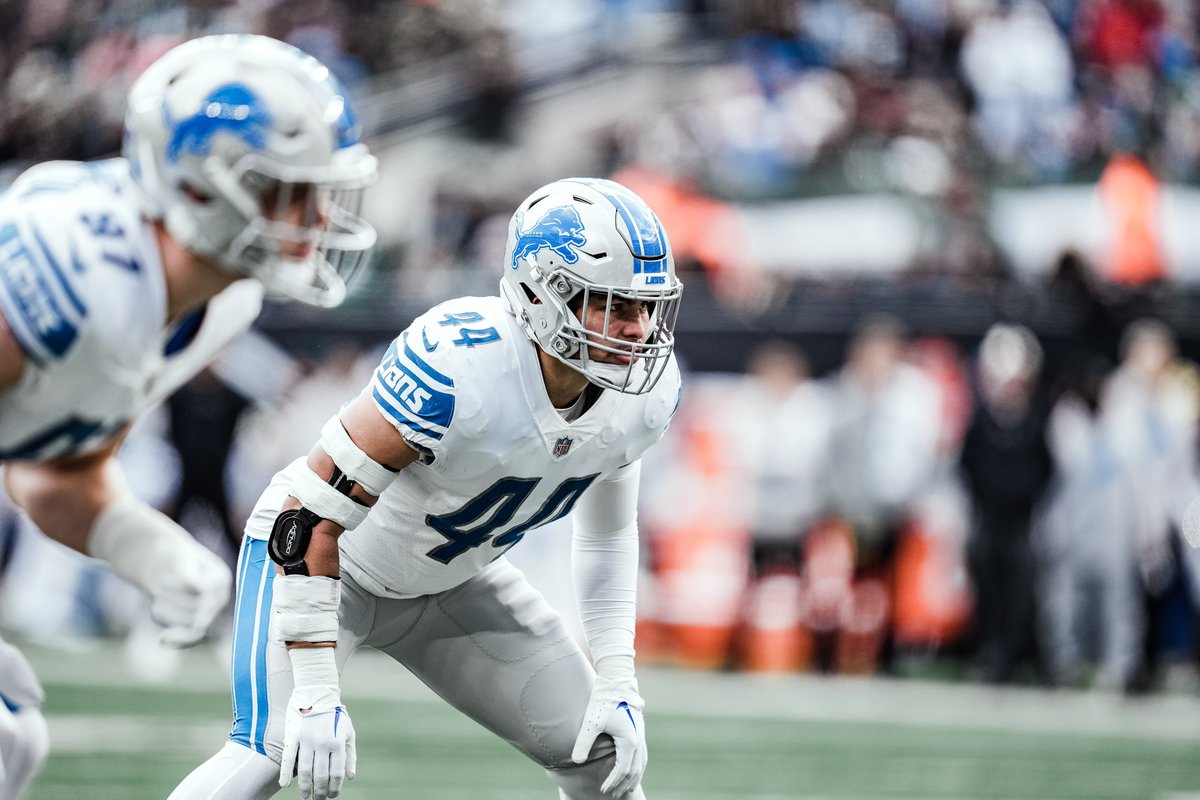 LionsPR's tweet photo. Among all @NFL rookies, @Lions LB @malcolmlrod ranks:

- 1st in games with a TFL (8)
- 1st in tackles for loss or no gain (12, per @PFF)
- t-1st in total TFLs (8)
- 6th in tackles (76)

His 8 TFLs are the 2nd-most a Lions rookie LB has ever produced in a season.

#OnePride https://t.co/2BY5wvXZOb