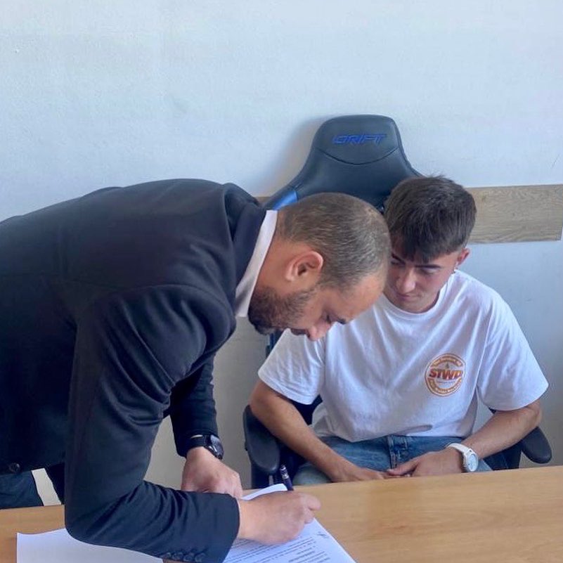 AD CEUTA FC on Twitter "OFICIAL 📣 RENOVACIÓN 🖋 Jota 2025 Nos