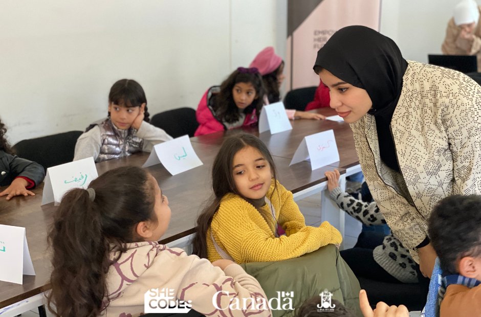 Shecodes2018's tweet photo. In #OPERATIONCODE SPRING BREAK kids also learn about #Sequence #Algorithms and #hardware that seems to be their favorite part as we use practical projects to teach real tech skills. 🥳
Session led by #OperationCode interns
Funded by @CanEmbLibya https://t.co/P3OuvnU0z3
