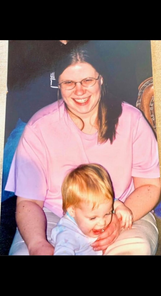 graciemaaa's tweet photo. Happy Heavenly Birthday to my beautiful sister 💕 https://t.co/Qz0HJTiSag