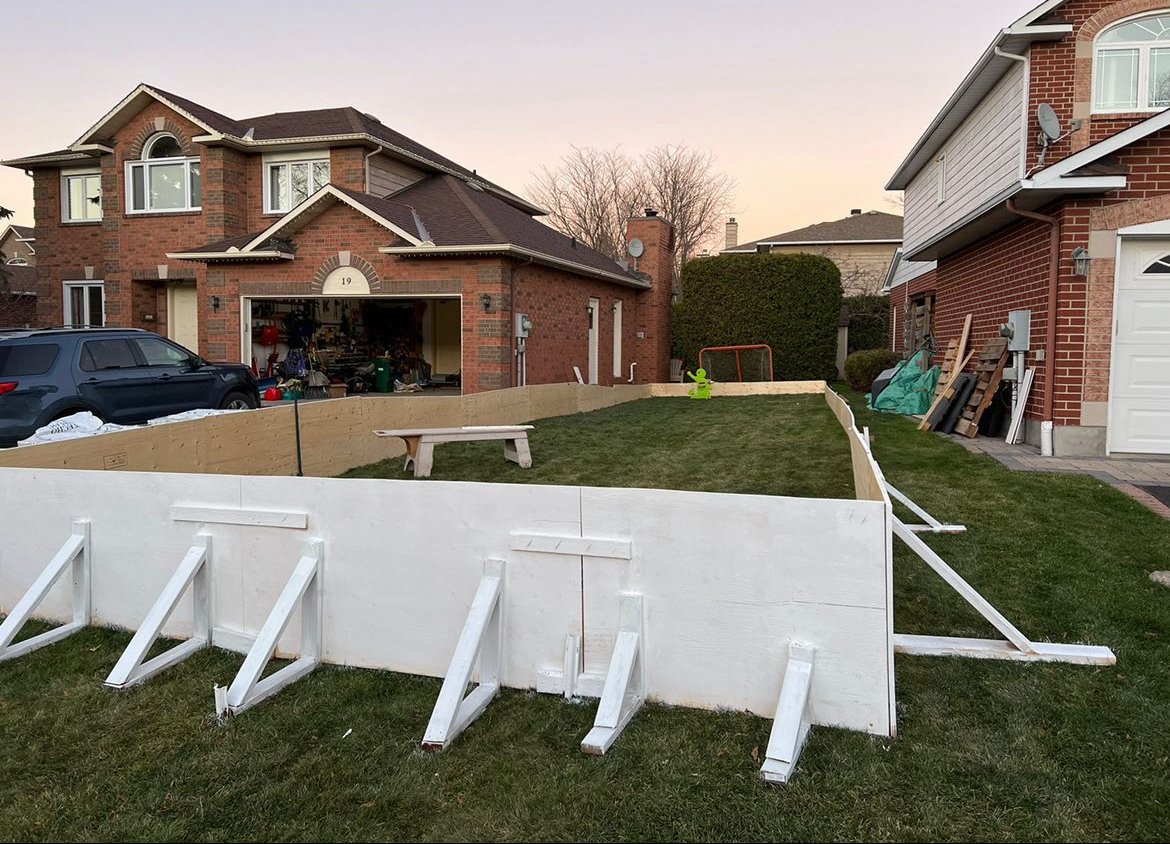 RinkMaster's tweet photo. A little flashback to a customers set up! We love seeing before photos and photos of families using their rinks 💗 #beforephoto #odrsetup #rinkmaster #beforetheliner https://t.co/1qJFOFeGZR