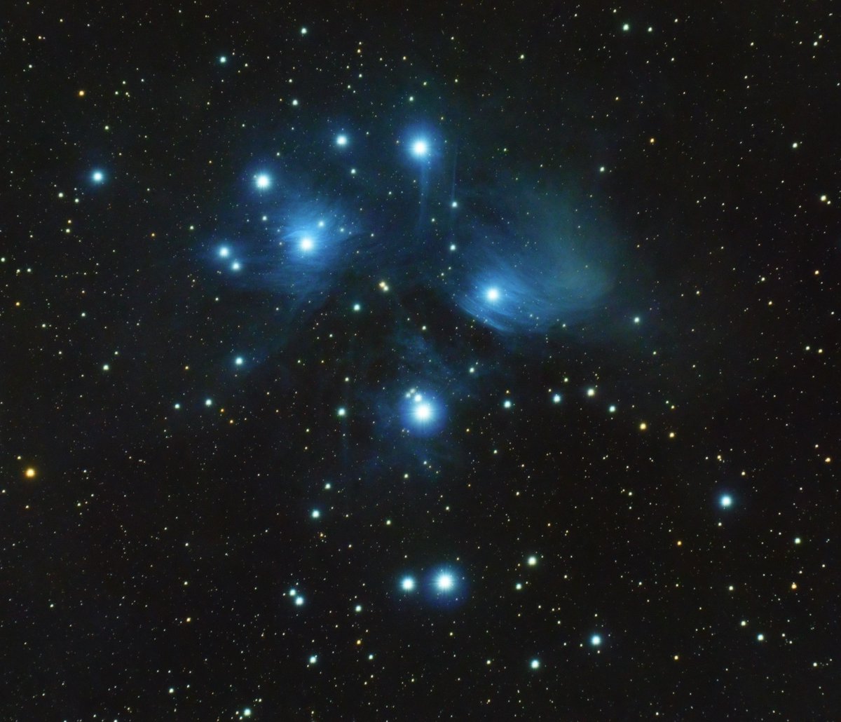 AstrophotoRocks's tweet photo. M45: The Pleiades [by KeplerInOrbit]
  
 #astronomy #astrophotography https://t.co/QmQAW7ZXRC