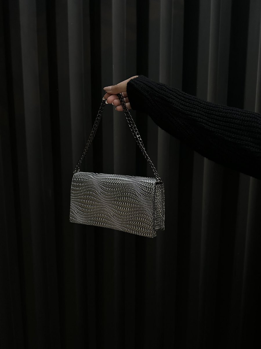 Ralarbeed's tweet photo. named after the concluding part of a piece or movement, CODA adds the perfect finishing touch to any outfit🖤
https://t.co/IqUvI0r9Lb https://t.co/eUjWVrJBz7
