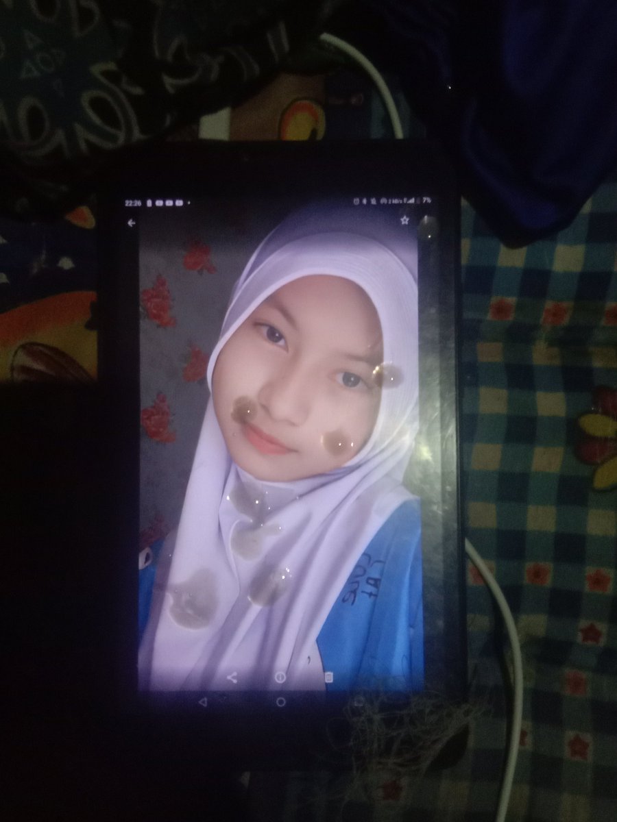 DimGal9's tweet photo. @Cicitrara12 
Masih kecil kelihatan polos dan bening tapi dah jadi lonte pemuas lelaki, pejuhin/kontolin aja lonte ini. 

#kontolin #kontolngaceng #kontolinfoto #kontolbrondong #kontolinmuka #kontolgede #kontolinaku #kontolinfotoaku #Pejuhin #pejuhinfoto #PejuhinChallenge #pejuh https://t.co/jTCpUsN9cL