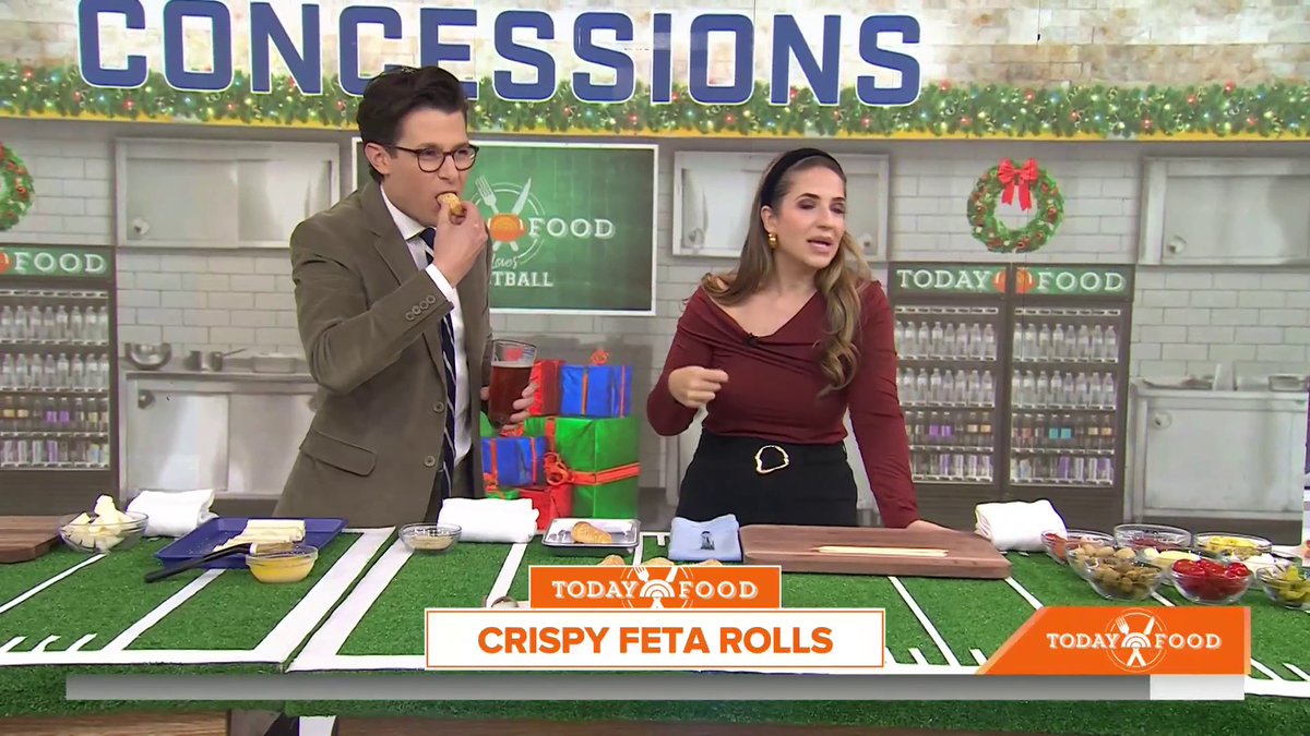 Laura Vitale LaurasKitchen makes pull apart pigs in a blanket, crispy