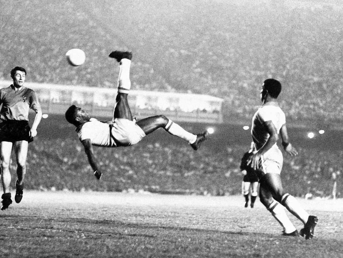 jig55aw's tweet photo. Neymar said it best. Before Pelé, ‘10’ was just a number and football was just a sport. R.I.P. ‘father’ of this beautifull game. https://t.co/oeBAz2rKbe