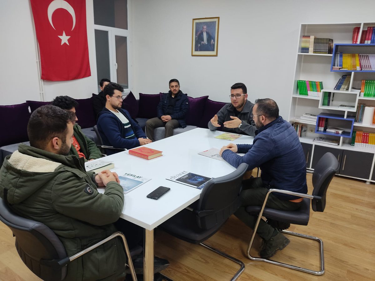 KonyaKYGM's tweet photo. 🏢 Alaaddin Yurt Müdürlüğü
👉 Hasbihal Programı
👨‍🏫 Yurt Gönüllü Öğrencilerimiz İsmet Yasin KAPLAN ve İsmail YILMAZ
Konu: Yurt Eğitim Faaliyetleri

@kasapoglu @gencliksporbak https://t.co/Q5Wwnxk0av