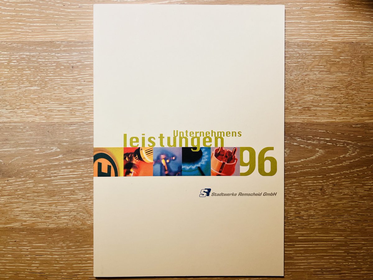 1996: Was wir dieses Jahr auch gelernt haben? Das Leben ist nicht jederzeit glamourös - aber immer wert, dass man sein Bestes gibt. Wie damals für den Bericht der Stadtwerke Remscheidt.  #KRwird50 #KRTop50