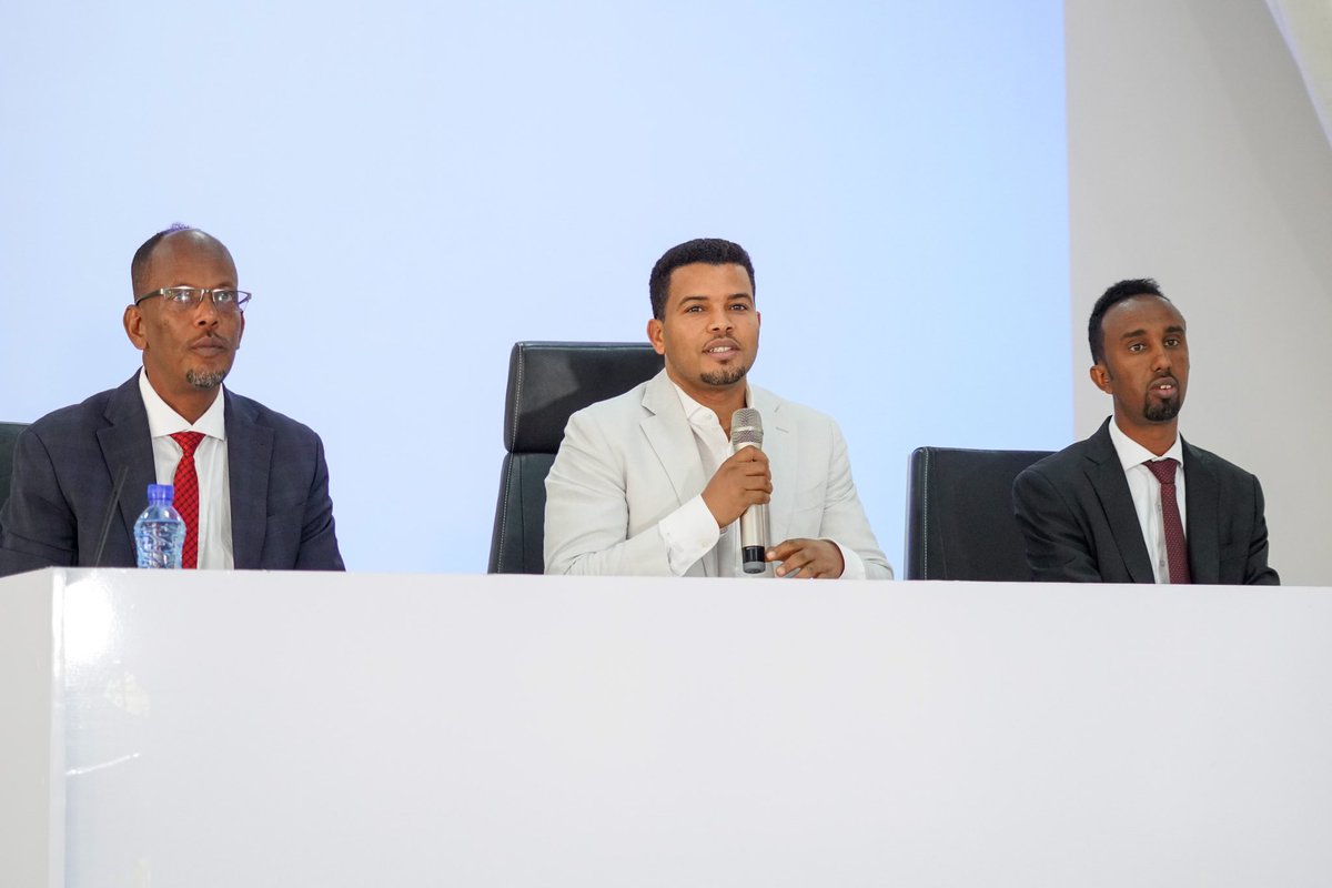 TakeleUma's tweet photo. We’ve kept the faith in an idea that together, we can build a better Ethiopia . This historic peace building across  Nation… one that was , is and will be the only possible trajectories to prosperous nation . To cement this togetherness the role of intellectuals is profound. https://t.co/DTh89Xfe34