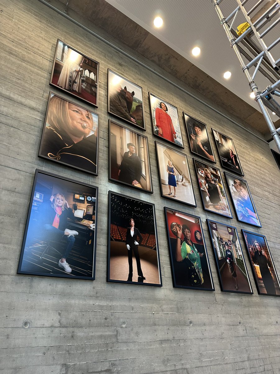 anita corbin tweet media