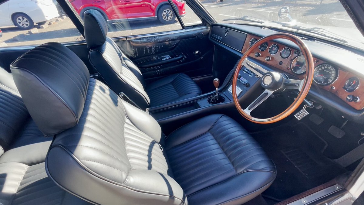 retcolle2022's tweet photo. 【いすゞ117クーペ（1971）】ISUZU 117 coupe 

本編はこちら！
https://t.co/48EAwuU6pv @YouTubeより

#isuzu117coupe
#pa90
#いすゞ117クーペ
#いすゞ
#クラシックカー
#レトロカー
#ヴィンテージカー
#旧車
#愛車
#classiccar
#vintagecar
#historiccar https://t.co/mznNdrmNnD
