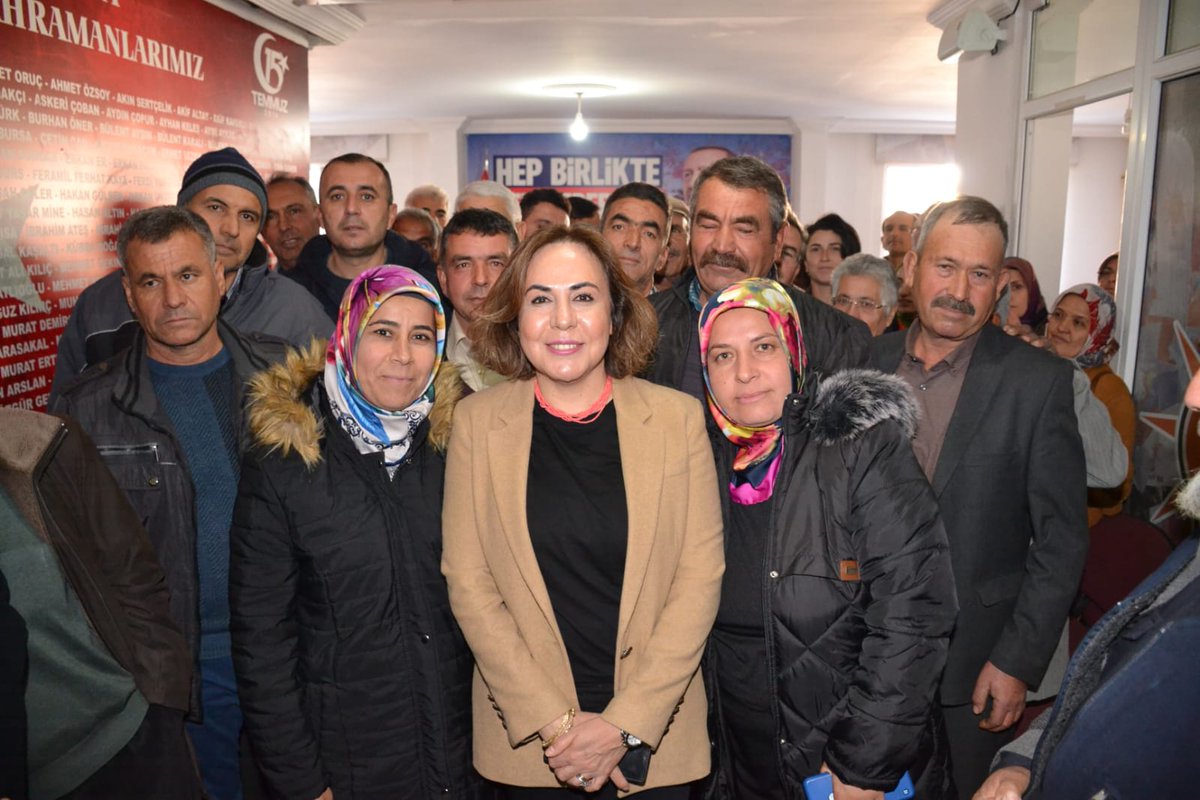 📍Sorunları çözmeye, dertlere deva olmaya çalışıyoruz...

#Mut İlçe Başkanlığımızda muhtarlarımızın ve hemşehrilerimizin talep ve isteklerini not ettik, çözümlerine ilişkin istişarelerde bulunduk.  

#Mersin 
<a href="/Akparti/">AK Parti</a>