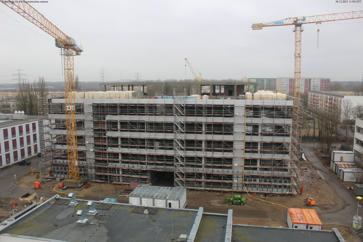 campusbuch's tweet photo. What a difference a year makes...
Der BerlinBioCube am 30. Dezember 2022 (links) und am 30. Dezember 2021 (rechts). #berlinbiocube #campusbuch #gruenderzentrum #berlin @zukunftsorte @BerlinPartner https://t.co/LHWcyCtT3w