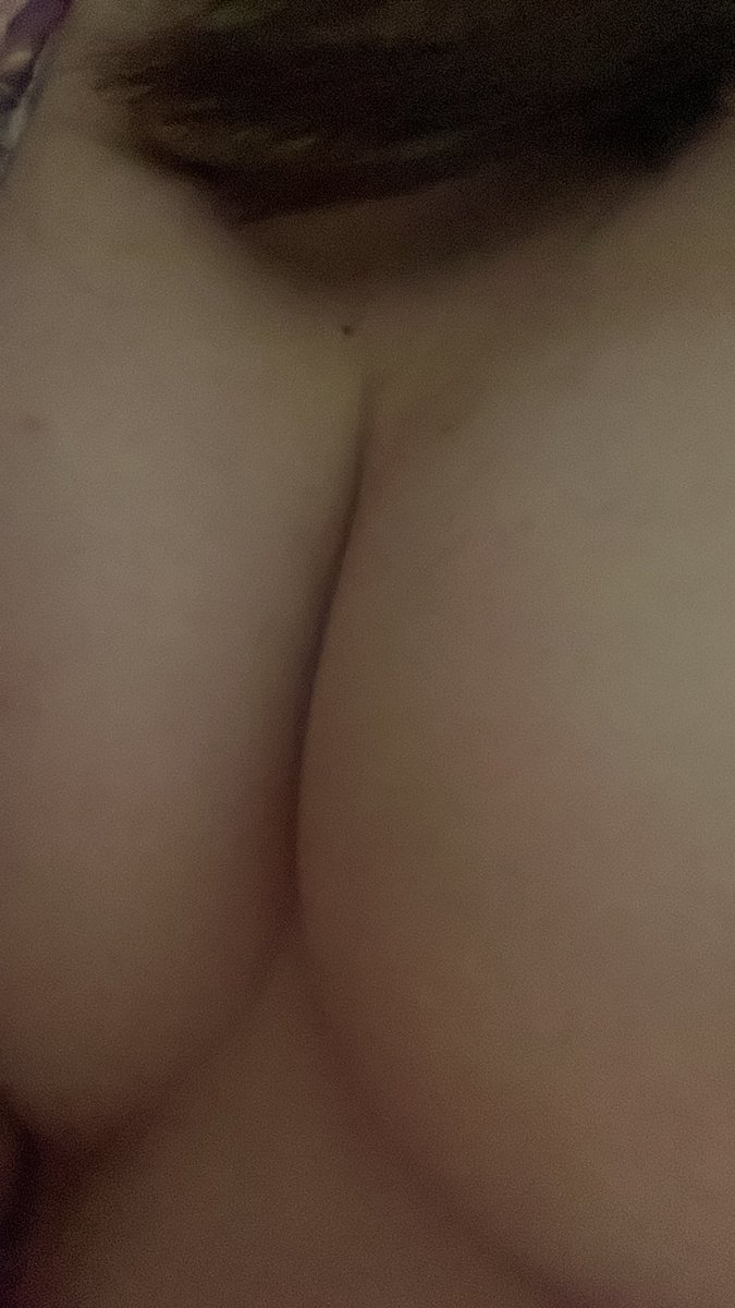 if999we's tweet photo. Feeling horny https://t.co/PG1PGekxMa