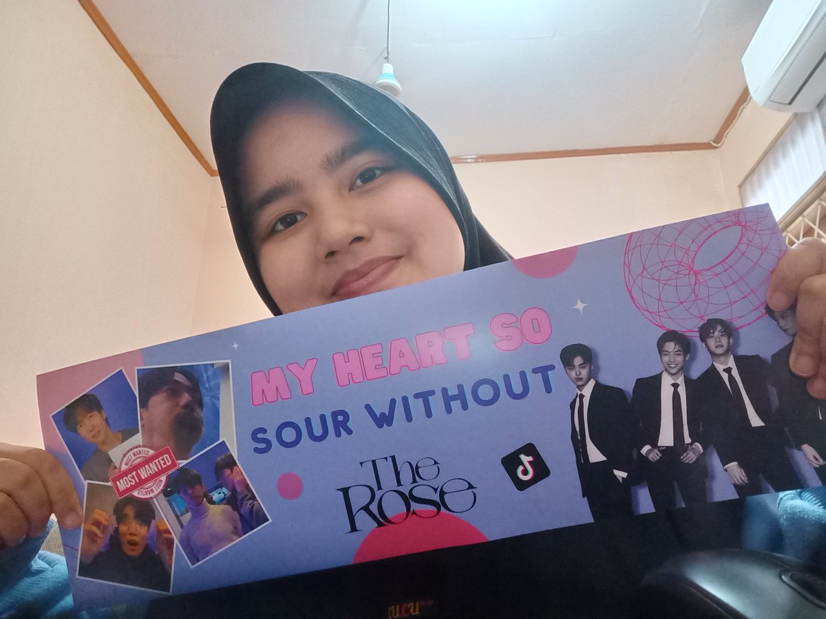 dunorawrx's tweet photo. @ONEDREAMINA tak ada waktu terlambat ya min hand banner waterproof siap take off ke balai sarbini
-Ikan sepat punya cucu
selamat hari jumat
buat mimin yang paling lucu
smoga hari mu jumat trus agar hatimu slalu terombang ambing oleh 4 bujang mawar 🤘😎#OneDreamINA #HealTogetherinJakarta https://t.co/J5YEkfDIcY