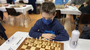 titrespresse's tweet photo. (France Bleu): #Marc #llari, champion du monde d'échecs à 8 ans participe au tournoi international de Noël, à Mont-de-Marsan : Le palois Marc Llari participe au 19ème tournoi international de Noël à Château de Nahuques, à.. https://t.co/NnFeEubMcq https://t.co/pb2JIaBYLJ