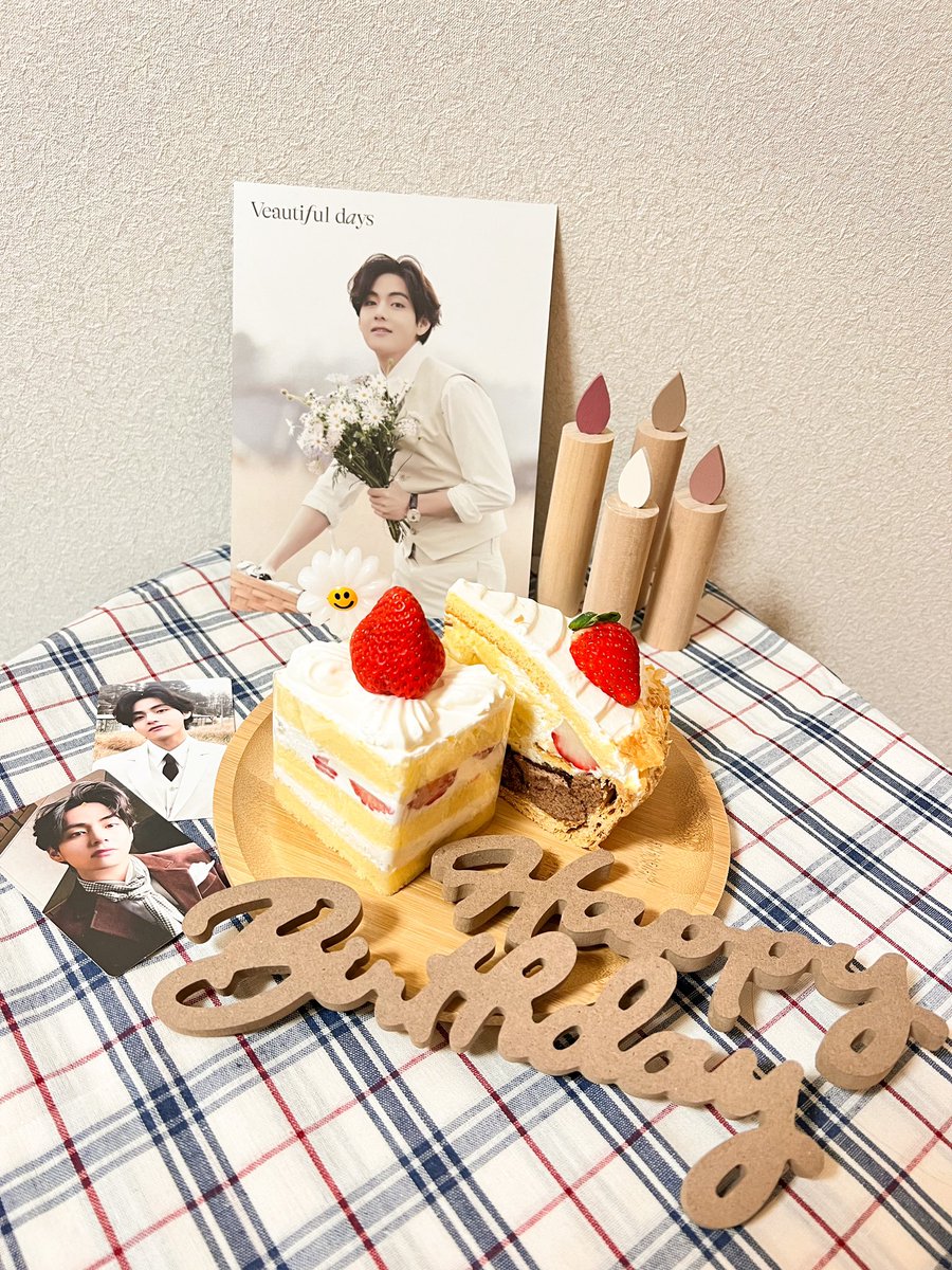 richa_tata_'s tweet photo. .*♥Happy Birthday ♥*.
大好きなテヒョン🫶🏻
うまれてきてくれてありがとう♥️

@BTS_twt 
#HAPPYVDAY
#HappyBirthdayTaehyung
#가장따뜻한12월의봄_태형 https://t.co/8zA9WJeJRh