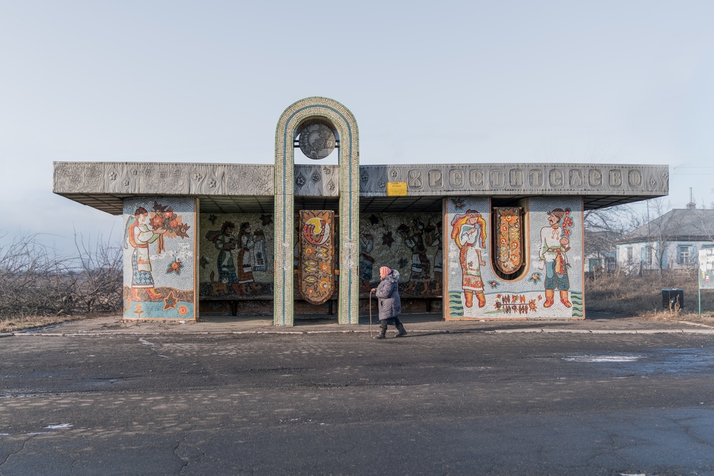 Christopher Herwig (@herwigphoto) on Twitter photo Khrestyteleve, Ukraine, 2017
Photo:Christopher Herwig @herwig_photo
From the Soviet Busstops book Vol 2 <a href="/fuelpublishing/">Fuel Publishing</a> Khrestyteleve, Ukraine, 2017
Photo:Christopher Herwig @herwig_photo
From the Soviet Busstops book Vol 2 <a href="/fuelpublishing/">Fuel Publishing</a>