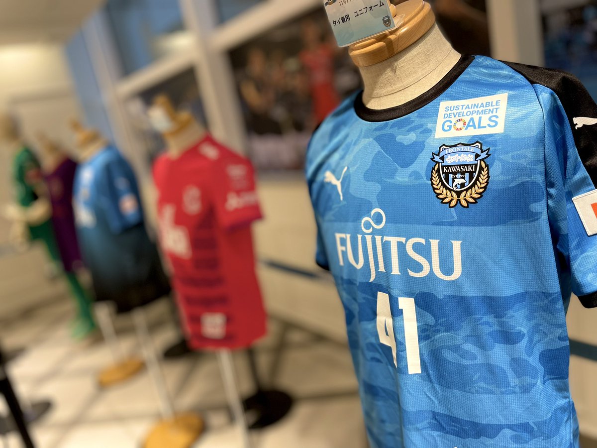 golfer_frosuppo's tweet photo. 2022川崎フロンターレ展🐬
とりあえず年内に今シーズンを振り返られました!✨
毎年印象に残る写真の前で涙目になっているのは内緒🤭
プロモーションイベント振り返りは読み応え抜群!🎽
とても楽しいひとときでした😊
#lefront
#frontale https://t.co/U6MUH6FxpC