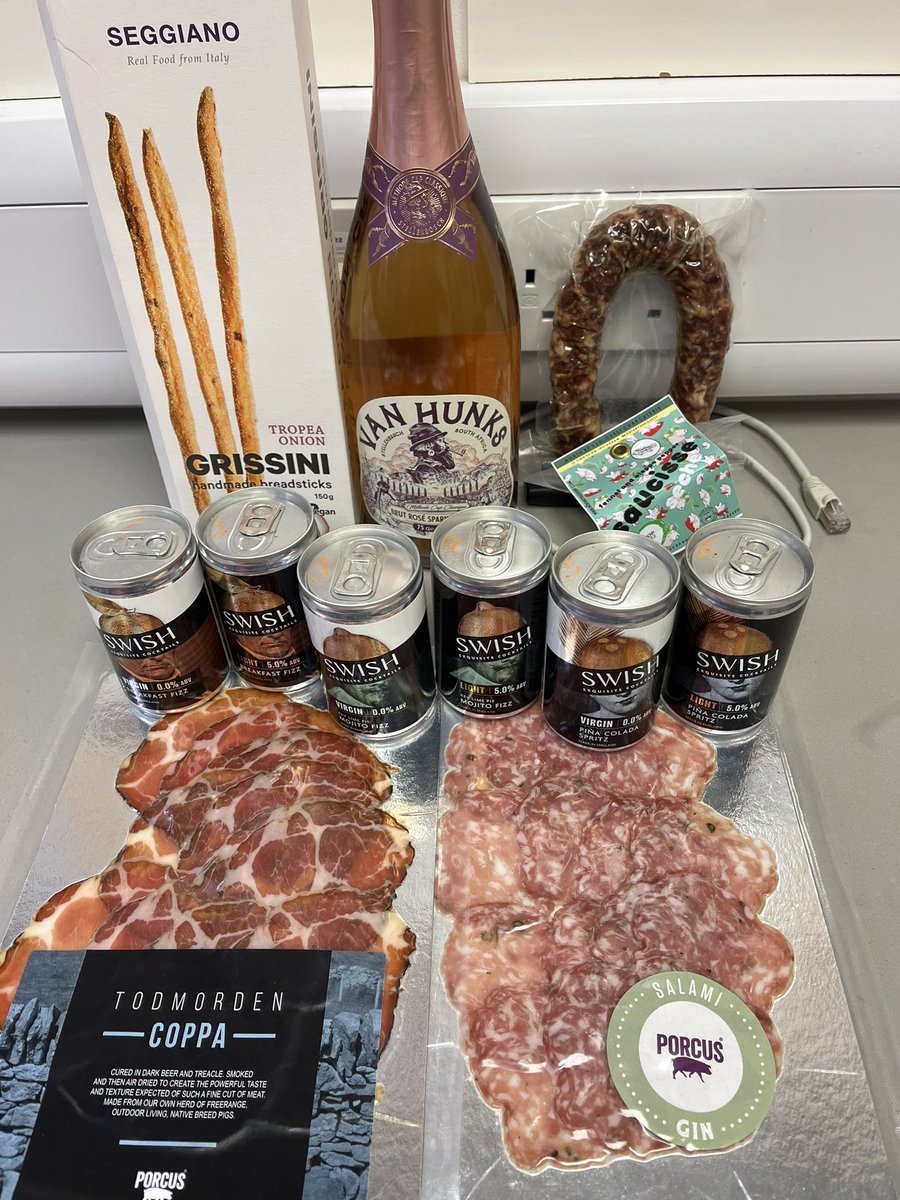 usdtrxio's tweet photo. Ready to connect with @RobertElms 11.35-12noon @BBCRadioLondon Although we will both be quaffing @SwishCocktails Iโll be drinking mine in #mauritius I know thatโs unfair! Also #VanHunks rosรฉ & charcuterie from @porcuspeople & @northbysudouest & Grissini from @SeggianoFoods HNY ๐ https://t.co/SplP1uId21