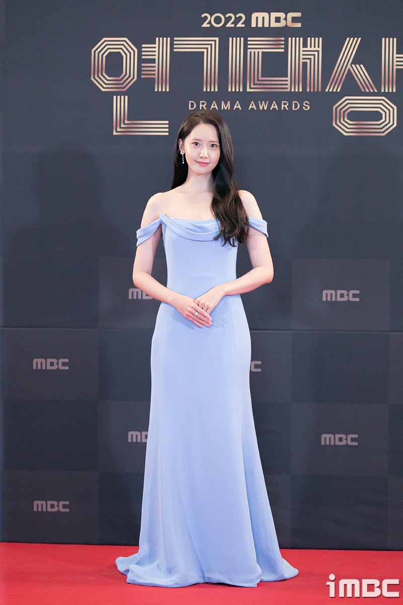imbcenews's tweet photo. 임윤아, 융프로디테 귀환 #2022MBC연기대상 #연기대상 #소녀시대 #SNSD #임윤아 #윤아
https://t.co/KUiph0hOXL https://t.co/7alHC2ADrI
