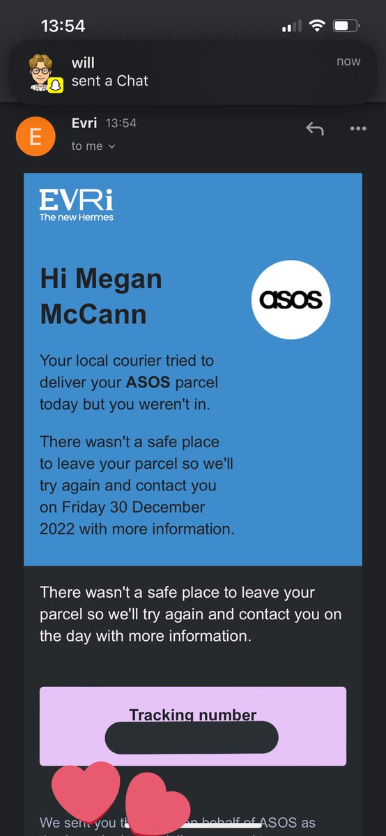 mckswrld's tweet photo. sat in my living room next to the front door all day waiting for #evri to deliver my boots and then i get this email🙃 no one even drove on my street at all hahaha how stupid @EVRi_Delivery https://t.co/gzRH6podM1