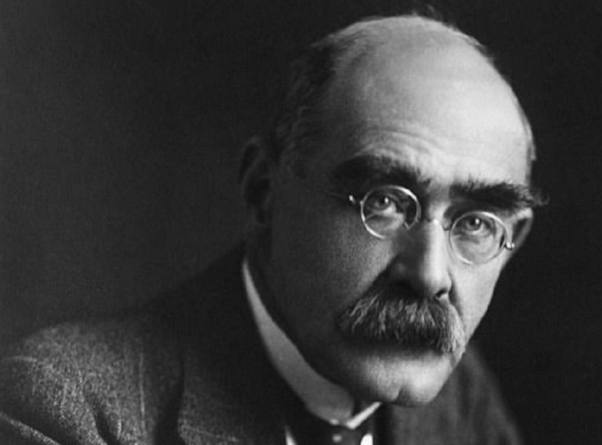 "If you can keep your head when all about you
Are losing theirs and blaming it on you ..." - it feels like it could have been a personal motto at times in 2022!
#otd #onthisday in 1865, Rudyard Kipling was born in India.
#books #readingforpleasure #Literature #BookTwitter