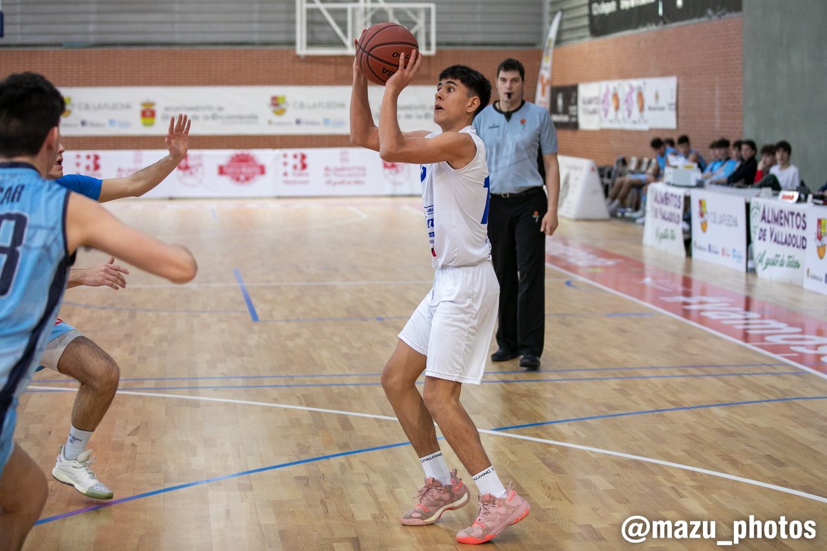 cblaflecha's tweet photo. 📸|GALERÍA|📸
 
Imágenes correspondientes al partido del @Casvi vs @EstudiantesLugo 
 
✍🏻📸Sergio Mazuelas (@mazu_photos)
 
➡️https://t.co/ZpNWWsEK05
 
#XVIITorneoInternacionalArroyo https://t.co/Dca3kx3lRn