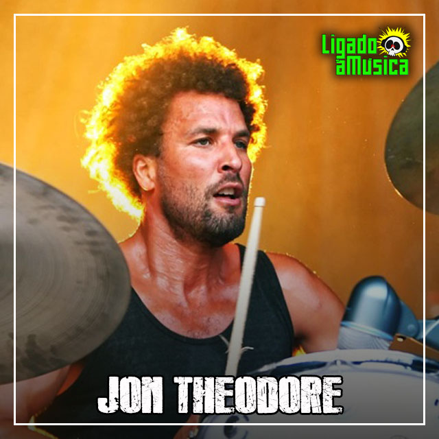 LigadoaMusica's tweet photo. O baterista Jon Theodore (Queens of the Stone Age, The Mars Volta) completa 49 anos.

#jontheodore #queensofthestoneage #themarsvolta #ligadoamusica https://t.co/FvTiK8uNsu