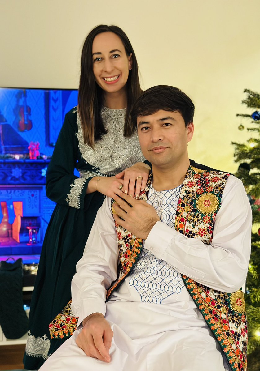 Jale_Akbari's tweet image. We met exactly 6 years ago! We have a shared passion for refugees, Hazara culture and seeing a future where Hazaras and women can live with freedom, peace and their human rights. Find someone who shares your passion ❤️‍🔥 #StopHazaraGenocide #LetAfghanGirlsLearn #MulticulturalFamily