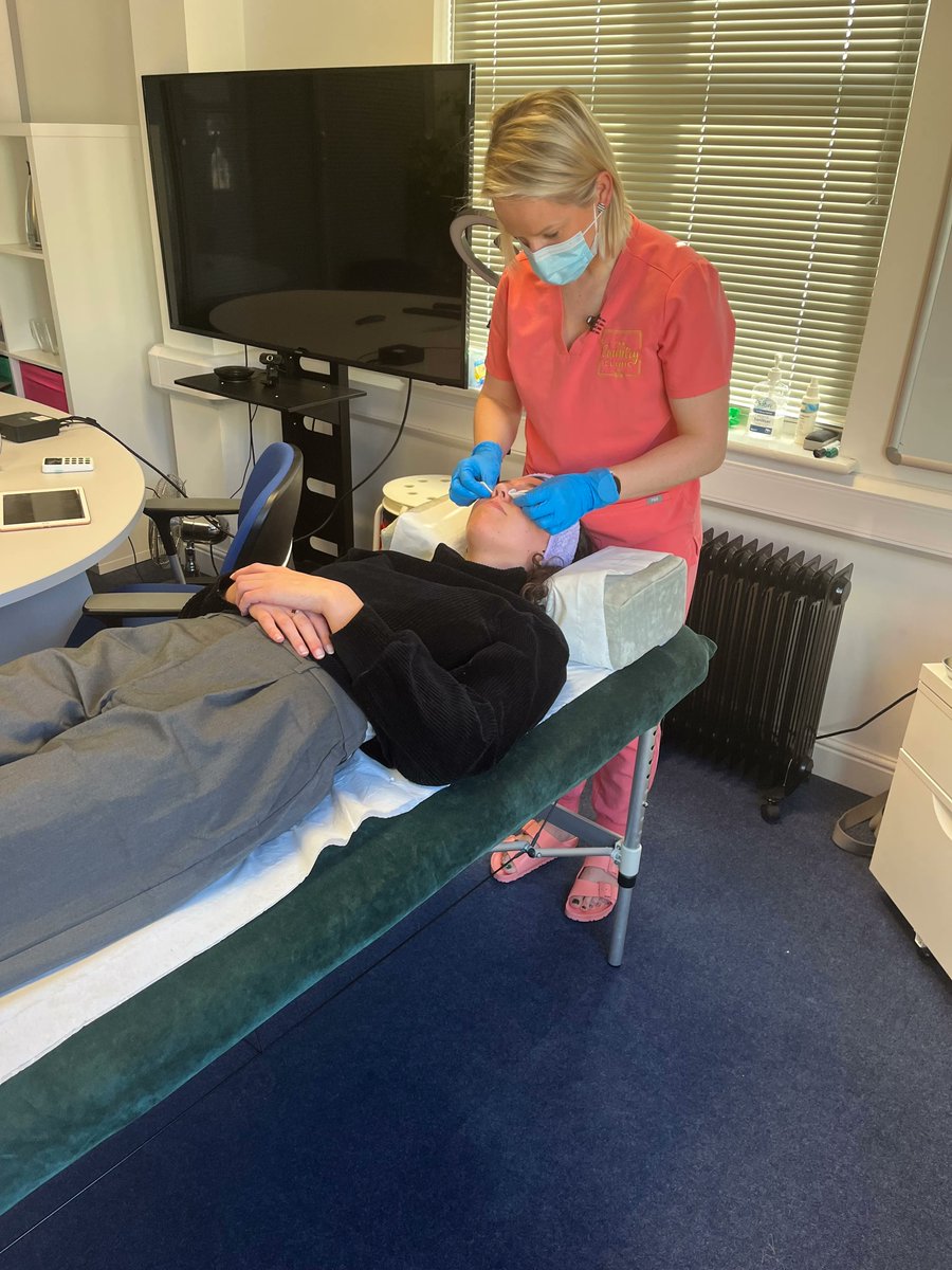 BiggMedia's tweet photo. Bigg thank you to one of our lovely clients Bryony, from the Country Clinic, who recently came and treated the team to some facials ✨🧖‍♀️ https://t.co/iDtV5b1m2a