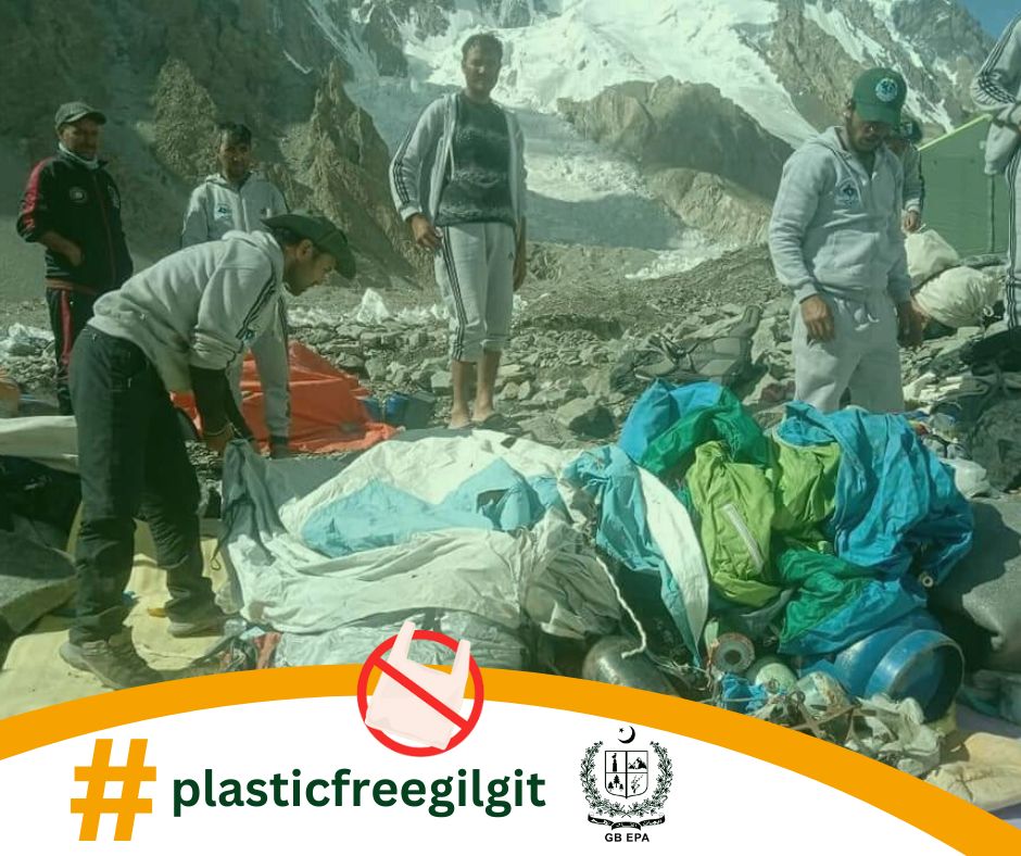 _IzI_Afridi_'s tweet photo. پلاسٹک کا دھواں صحت کا دشمن, قدرتی ماحول کا دشمن
#plasticfreepakistan
#wefixers
#climateemergency https://t.co/JpxAuBDdji