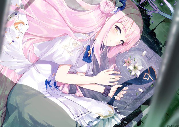 ちゃんと描いたのが少ないのでお気に入りを2枚だけ……めっちゃ頑張ったブルアカのミカとめっちゃ楽しかったピクファンのキャラシ #今年も残りわずかなのでお気に入りの4枚を貼る2022 