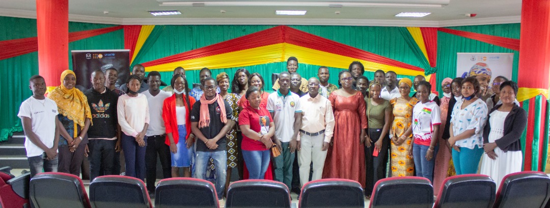 fgm_global's tweet photo. On Dec 27th & 28th, 2022, a meeting was held in #Ouagadougou to report on Burkina Faso's participation in the @fgm_global roundtable against FGM & the establishment of the consortium chapter of the Burkina section.
#UNFPA
#UNICEF
#MINISTRYOFFAMILYANDGENDER
#AFRIAN
#RBJPEMGF https://t.co/GJVzEeUg4A
