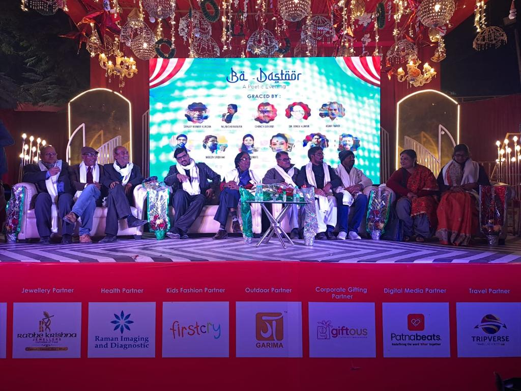 Eventossconnect's tweet photo. Another beautiful evening from the #53Winterfest, #BaDastoor, presenting the most eminent Urdu poets of the region.
We are thankful to all of you for your gracious presence, making it interestingly exciting & full of energy.
#53cafehouse #TeamEventoss; https://t.co/aV1r0qocb0