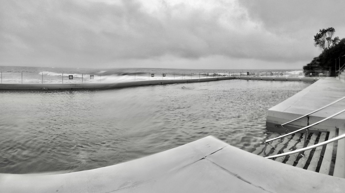 Aaronsmith333's tweet image. Part two of my 2022 year in reflection swimming thread is all salt water, and mostly ocean pools.
/1
