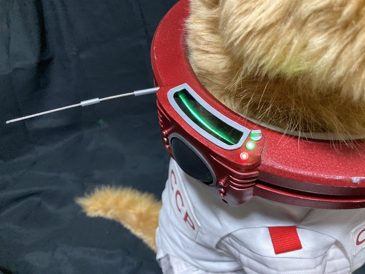 ECAPT1's tweet photo. ガーディアンズオブギャラクシー
宇宙犬 コスモ(の服)作った！
併せするって話あるので…勢いだけでw
ロケットみたいにアニマトロニクスで本体も作れるけど、それやってると製作予定の物が出来なくなるので今回はぬいぐるみを使用(笑
一応、光るべき所は光らして��す(^^) https://t.co/hnTZD2joGi