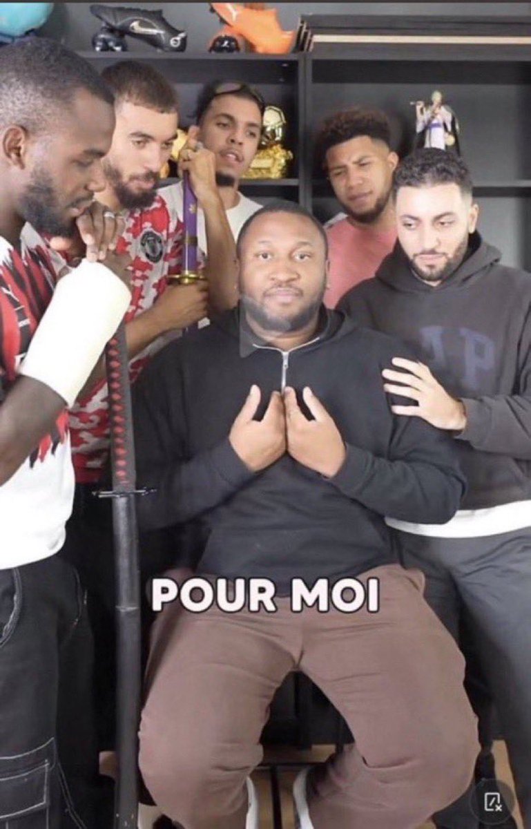 papsvynor's tweet photo. "Pour moi, j’ai bien dis pour moi"

Version R&amp;B, allez c’est parti, on vous écoute 🎤 https://t.co/WSfB98Rj3E