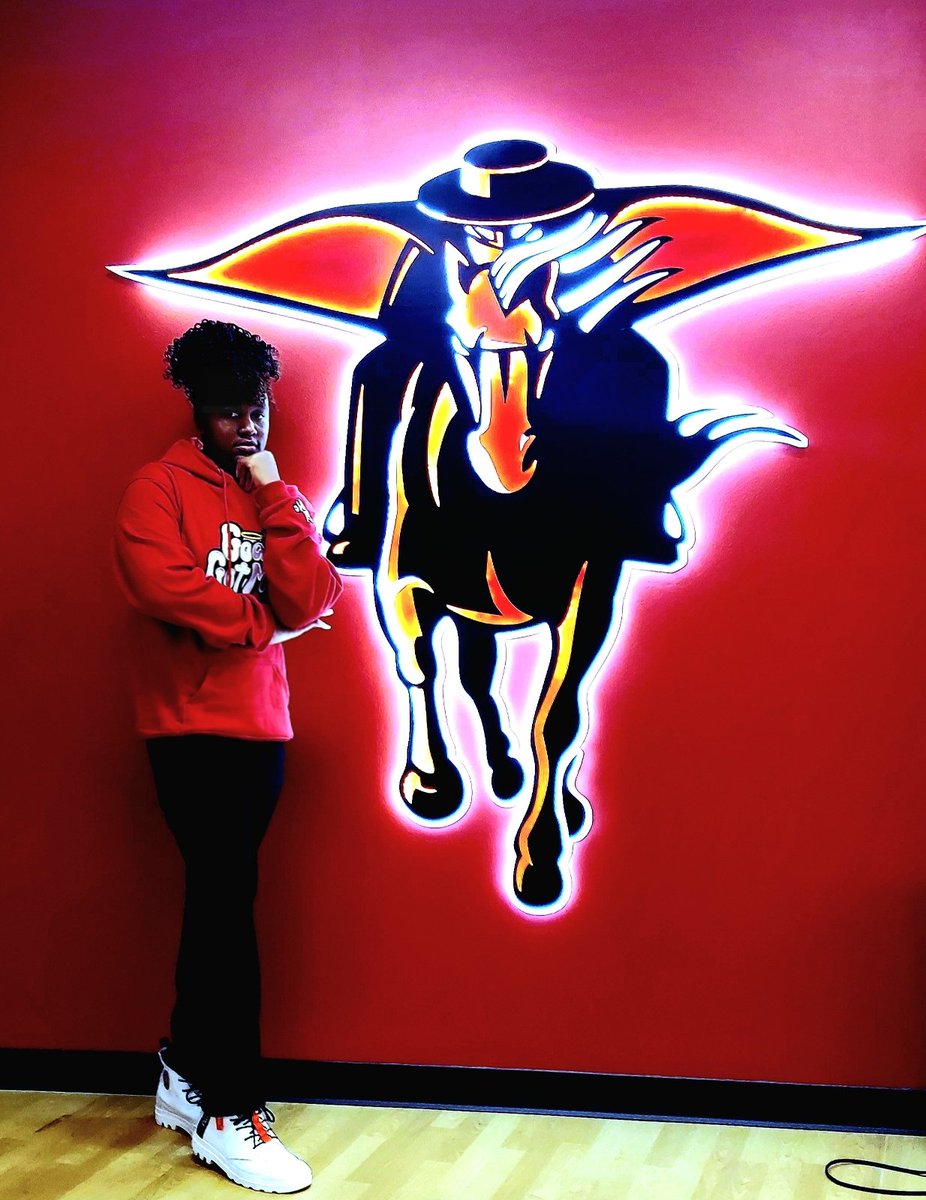 CHANELNOEL tweet media