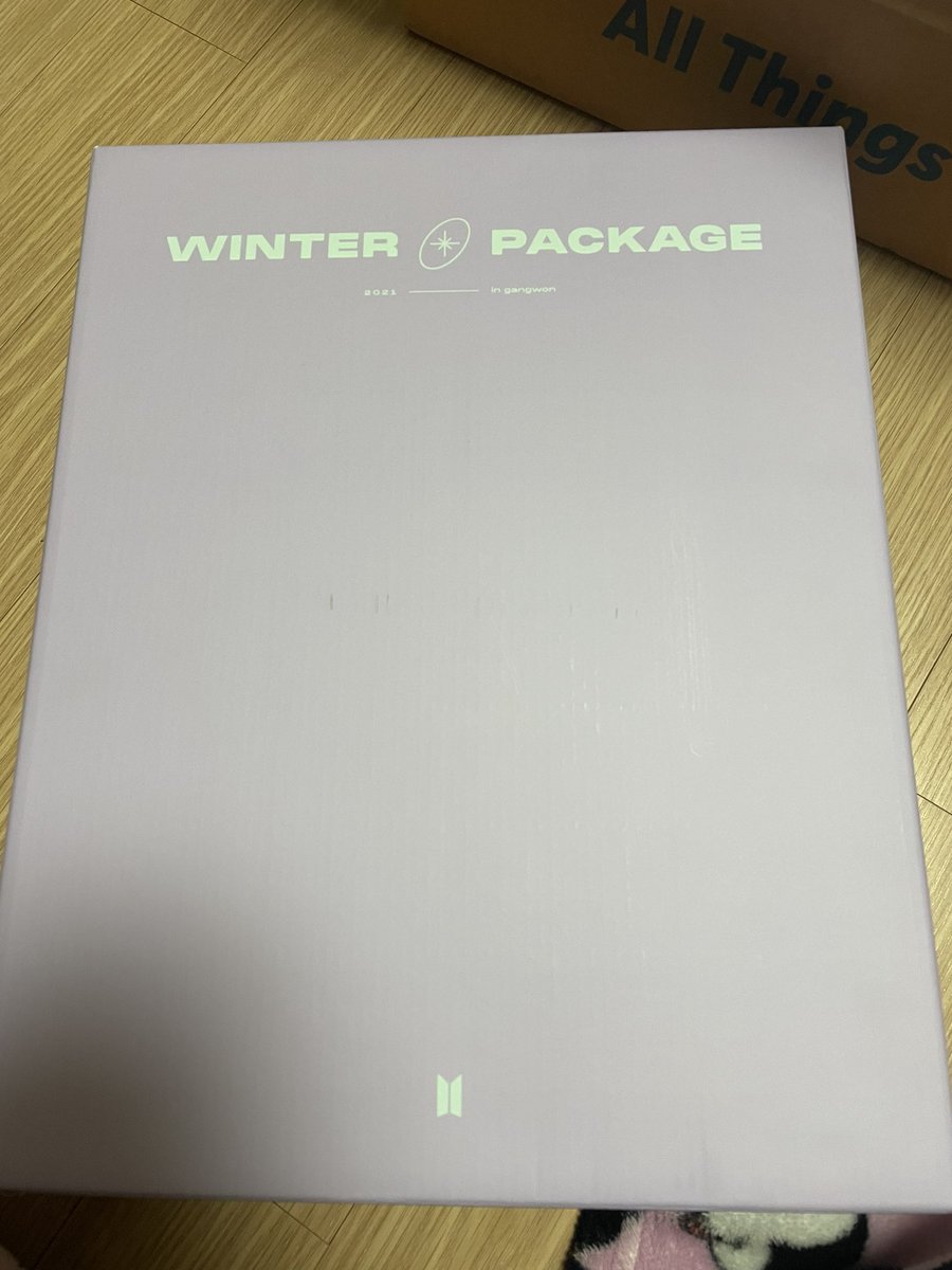 JM_I_PURPLE's tweet photo. 방탄 윈터 패키지 팔아요 
15000원이에요
DM 주세요

방탄소년단 RM JIN SUGA JIMIN V JHOPE JUNGKOOK 알엠 진 슈가 지민 뷔 제이홉 정국 방탄굿즈 굿즈양도 포카 포카양도 디비디 디비디양도 poca https://t.co/Gxm1lwqEno