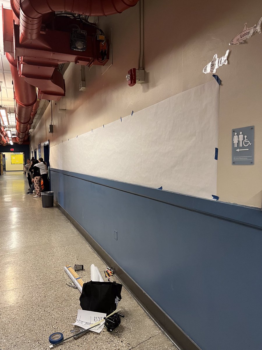 cmshappenings's tweet photo. Stay tuned for new mural in our 6th grade wing led by some amazingly talented and creative 8th graders who are giving up time during their break to freshen up our walls and halls! #studentvoice #cmssharks #hallswallsmatter https://t.co/9Bv6BuQU6b