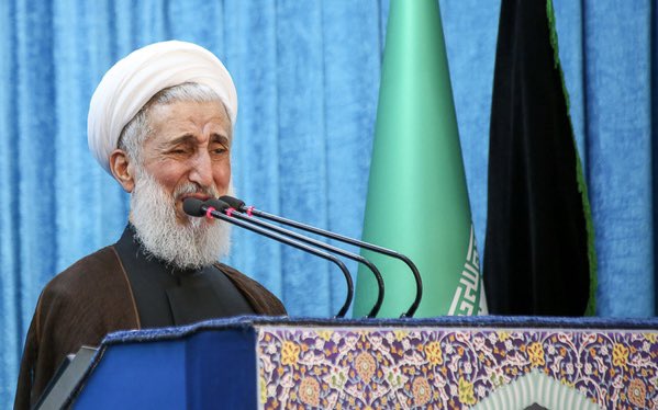 pouriazeraati's tweet photo. پفیوز همیشه گریان، صدیقی:

«مقام معظم رهبری ولی خداوند است که دید شخصی ندارد و الهام الهی دارد»

کامنت آزاد

#مهسا_امینی https://t.co/lOlqfmSF6G
