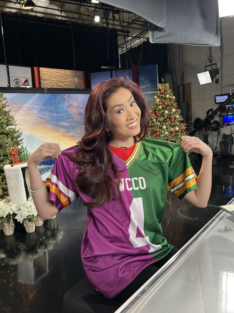 AJHilton_News's tweet photo. WHAT IS THIS?!
@PauleenLe: NO! NO NO NO!
This is just WRONG.
BOTH TEAMS CAN’T WIN. PICK ONE!!!! https://t.co/ZX5JT9qdcW