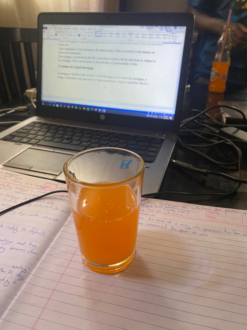 Rupin36's tweet photo. Some fanta as I chase the bag https://t.co/V2zCp3kHtg
