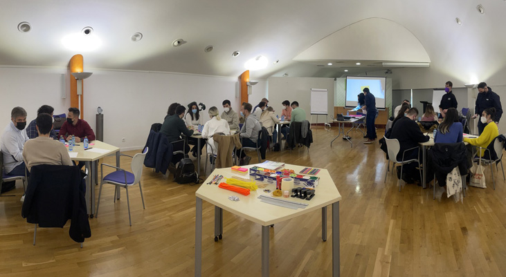 DesignThinking.gal tweet media