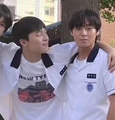 dohyunpill's tweet photo. when youre in a jihoon loving competition and hyunwook is your opponent https://t.co/9JkA03hHBc