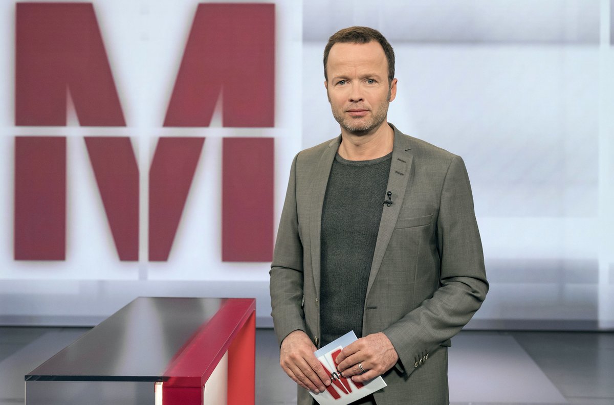 2022 sind die Marktanteile der meisten Politmagazine der ARD erneut gestiegen. Spitzenreiter war das  <a href="/WDR/">WDR</a>-Magazin Monitor. Redaktionsleiter <a href="/georgrestle/">Georg Restle</a> sieht den Grund im Bedürfnis, Hintergründe und Zusammenhänge zu begreifen, gerade in Krisenzeiten >>> presse.wdr.de/plounge/tv/das…
